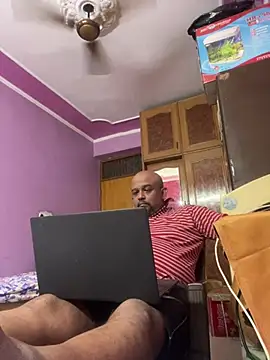Snapshot of Dick_6inches chatting on 06-17-26, 07:44 Dick 6inches online show from 06-17-26, 07:44