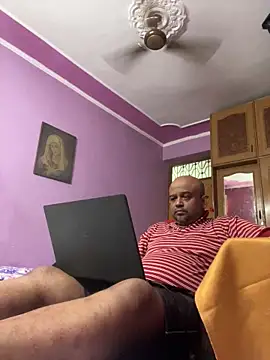 Snapshot of Dick_6inches chatting on 06-21-26, 05:32 Dick 6inches online show from 06-21-26, 05:32