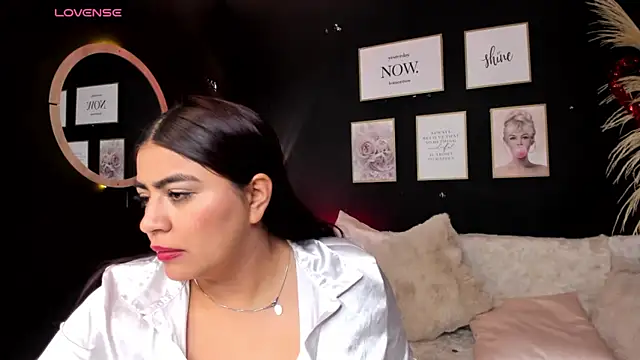 silvia lane online show from 02-20-25, 09:22