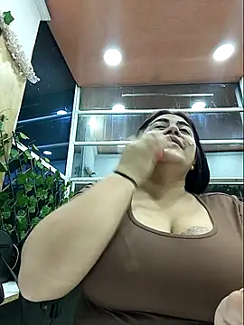 silvia lane online show from 10-07-25, 02:42