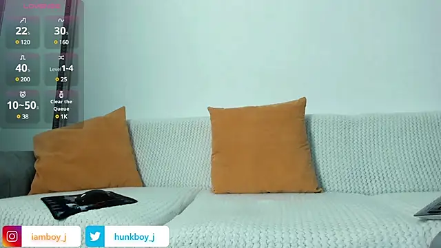 Snapshot of FitnessMaleModel chatting on 12-18-24, 09:08 FitnessMaleModel online show from 12-18-24, 09:08