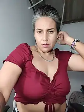Snapshot of Yessi_rousse chatting on 06-22-26, 10:29 Yessi rousse online show from 06-22-26, 10:29