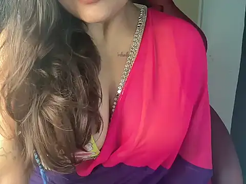 Snapshot of shanayaaa_1 chatting on 02-01-25, 04:56 shanayaaa 1 online show from 02-01-25, 04:56