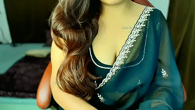 Snapshot of shanayaaa_1 chatting on 11-05-25, 04:51 shanayaaa 1 online show from 11-05-25, 04:51