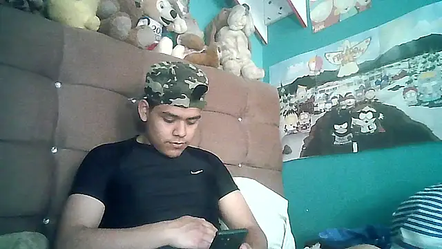 Snapshot of Valesh20 chatting on 10-01-25, 07:31 Valesh20 online show from 10-01-25, 07:31