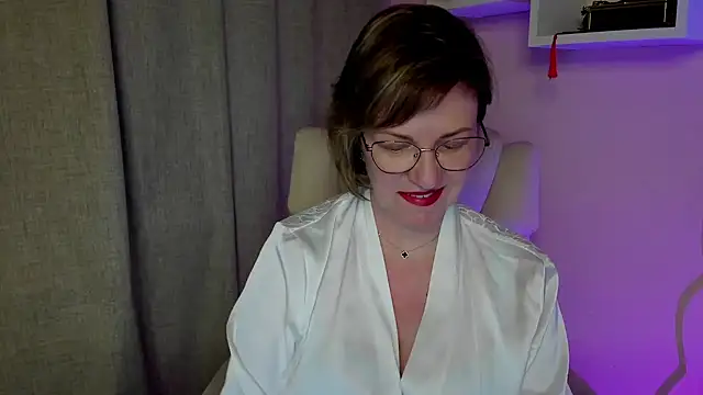feliziaDesire online show from 05-18-26, 06:14