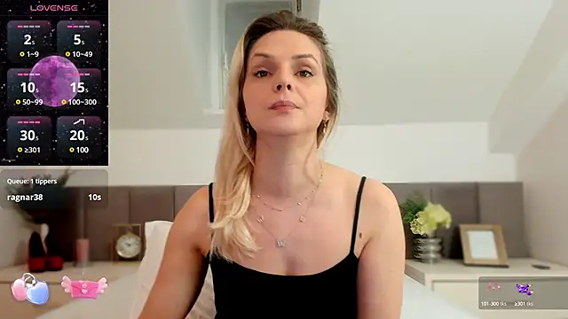 Snapshot of AshleyStorm_ chatting on 02-08-25, 08:09 AshleyStorm online show from 02-08-25, 08:09