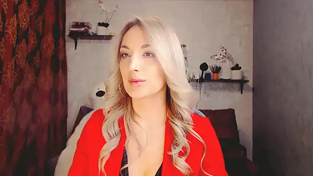 Snapshot of MillaXQueen chatting on 01-30-25, 02:58 MillaXQueen online show from 01-30-25, 02:58