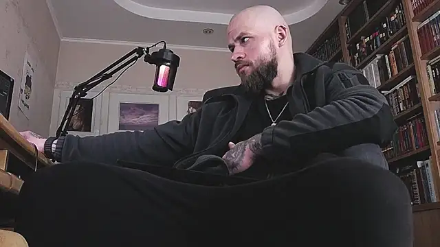 Snapshot of FindomJason chatting on 04-21-26, 11:49 FindomJason online show from 04-21-26, 11:49