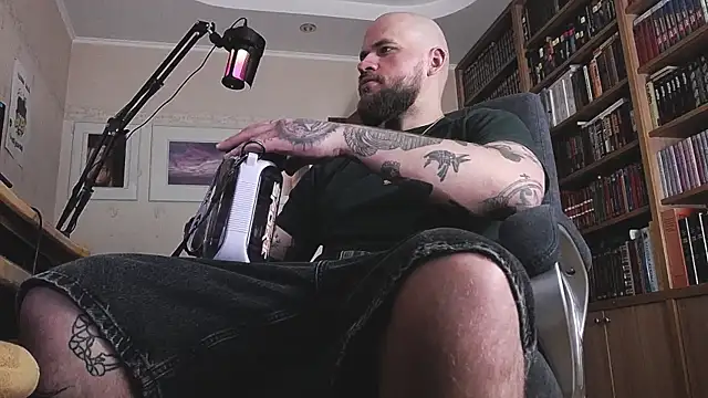 Snapshot of FindomJason chatting on 05-10-26, 12:54 FindomJason online show from 05-10-26, 12:54