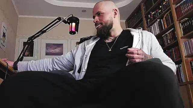 Snapshot of FindomJason chatting on 05-29-26, 08:01 FindomJason online show from 05-29-26, 08:01
