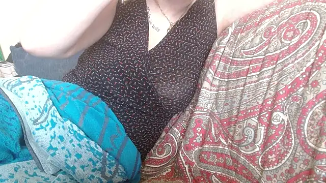 Snapshot of martachatte chatting on 06-16-26, 06:27 martachatte online show from 06-16-26, 06:27