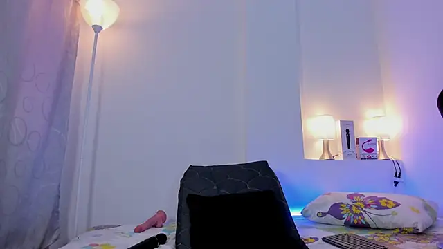 Snapshot of ice_grace chatting on 03-13-25, 04:56 ice grace online show from 03-13-25, 04:56