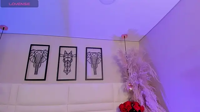 Rebeca jones online show from 11-13-25, 12:26