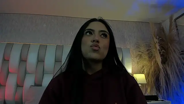 Rebeca jones online show from 07-15-26, 01:05