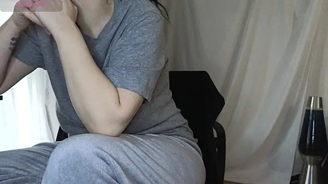 Mia G0ld online show from 01-13-26, 03:28