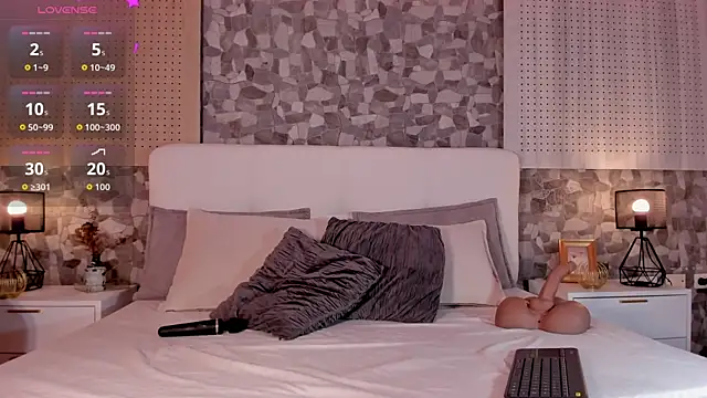 Ashleyy piink online show from 02-14-26, 09:11