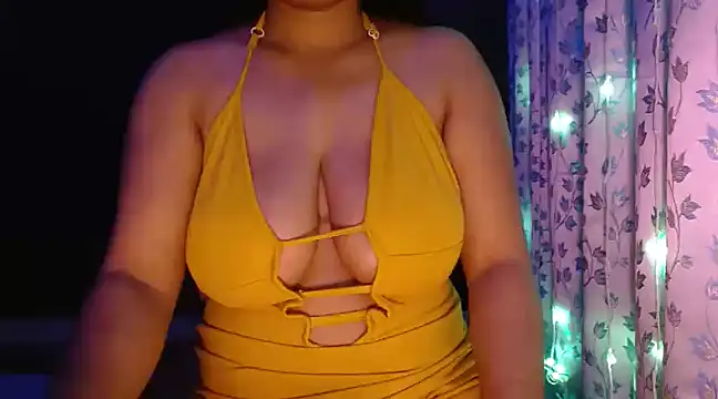 janifer001 online show from 01-15-25, 01:34