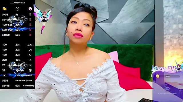 Snapshot of ElyaQuinn chatting on 03-22-25, 10:49 ElyaQuinn online show from 03-22-25, 10:49