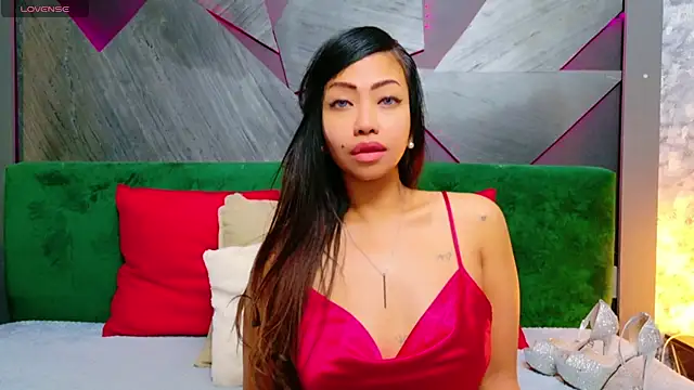 Snapshot of ElyaQuinn chatting on 10-29-25, 07:10 ElyaQuinn online show from 10-29-25, 07:10