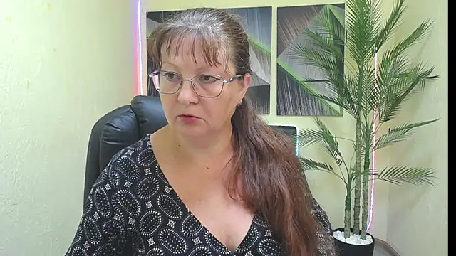 VanessaHotts online show from 07-10-26, 05:01