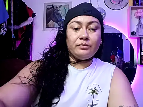 AliceFox Milf online show from 03-29-26, 05:29