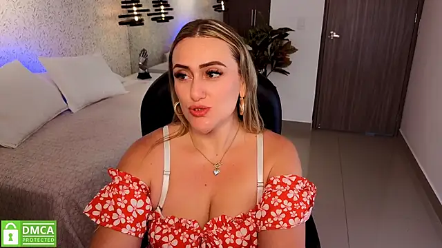 Snapshot of ELA_PS chatting on 10-25-25, 12:02 ELA PS online show from 10-25-25, 12:02