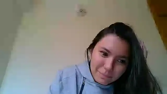 Snapshot of _andygirl chatting on 12-15-24, 06:37 andygirl online show from 12-15-24, 06:37