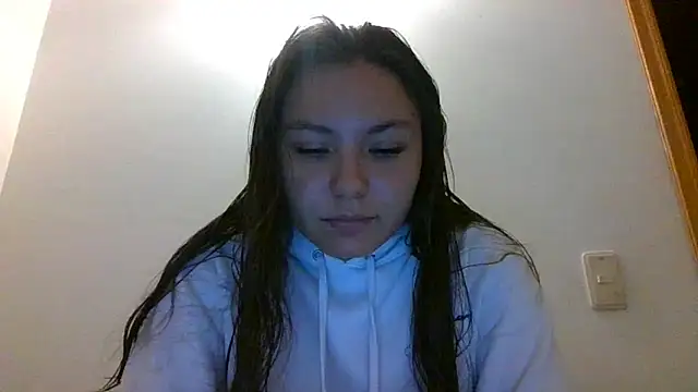 Snapshot of _andygirl chatting on 12-27-24, 10:59 andygirl online show from 12-27-24, 10:59