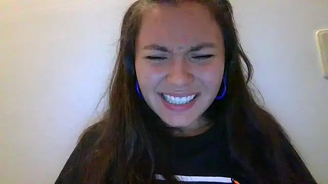 Snapshot of _andygirl chatting on 01-10-25, 05:05 andygirl online show from 01-10-25, 05:05