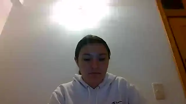 Snapshot of _andygirl chatting on 01-17-25, 04:06 andygirl online show from 01-17-25, 04:06