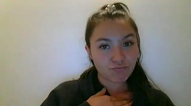 Snapshot of _andygirl chatting on 01-30-25, 03:33 andygirl online show from 01-30-25, 03:33