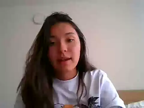 Snapshot of _andygirl chatting on 10-05-25, 09:02 andygirl online show from 10-05-25, 09:02