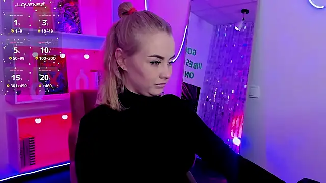 StephanieSweety online show from 02-25-26, 05:44