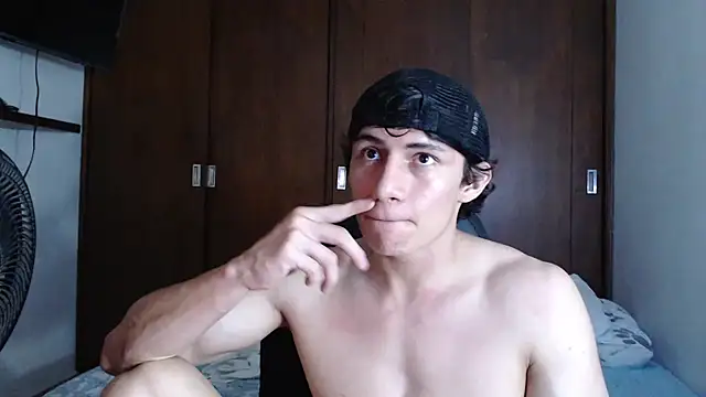 Snapshot of aresholland chatting on 01-30-25, 04:48 aresholland online show from 01-30-25, 04:48