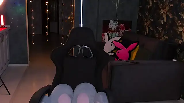 Snapshot of Blckmirrorr chatting on 01-02-25, 04:09 Blckmirrorr online show from 01-02-25, 04:09