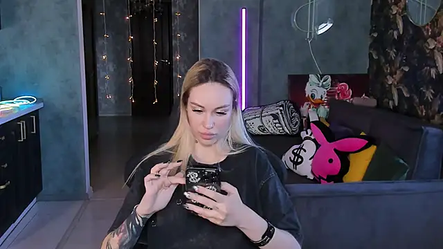 Blckmirrorr online show from 04-03-26, 08:45