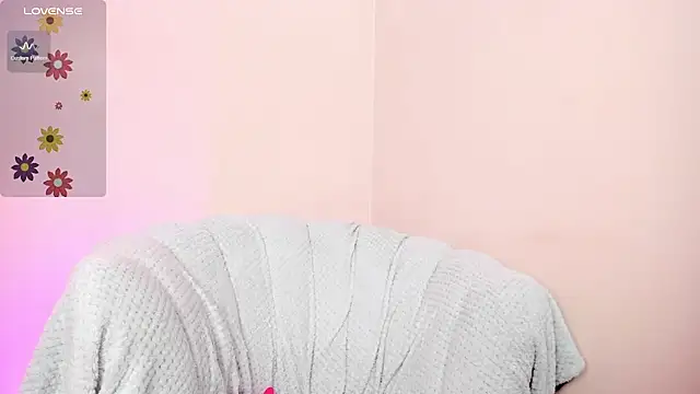 Snapshot of lylah_brosst chatting on 07-01-26, 09:47 lylah brosst online show from 07-01-26, 09:47