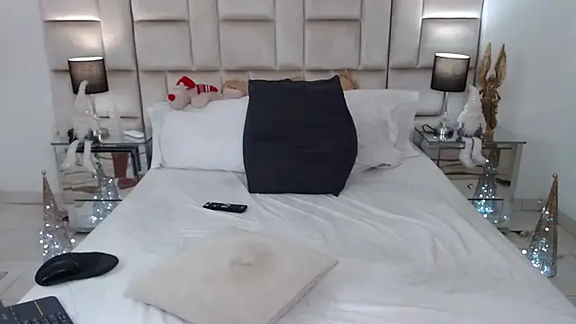 JesicaTaylorxx online show from 12-12-24, 09:26