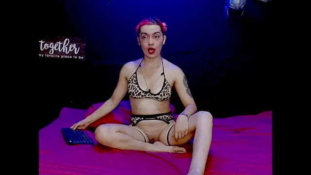 Snapshot of ASTRIDBULM chatting on 01-19-25, 11:21 ASTRIDBULM online show from 01-19-25, 11:21