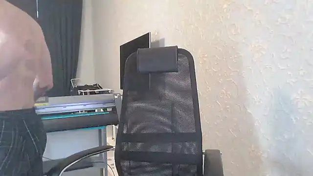 Marselle Laker online show from 02-05-25, 06:13