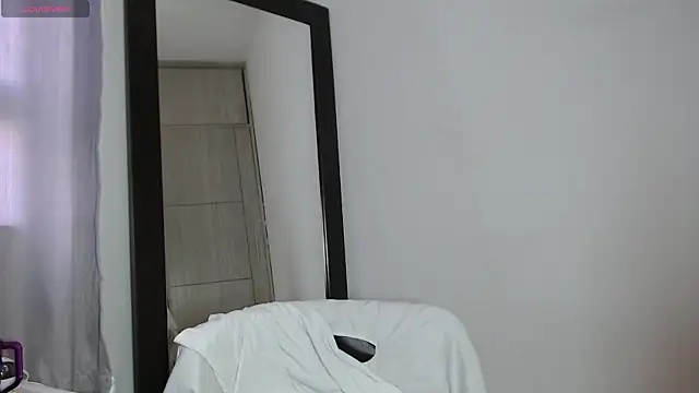 Snapshot of cristal_sexybody chatting on 03-09-25, 09:57 cristal sexybody online show from 03-09-25, 09:57