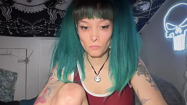 Snapshot of FRRANNKIE chatting on 12-21-24, 07:27 FRRANNKIE online show from 12-21-24, 07:27