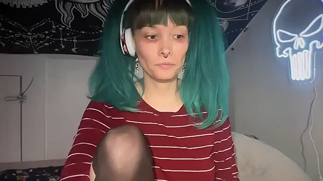 Snapshot of FRRANNKIE chatting on 12-27-24, 03:53 FRRANNKIE online show from 12-27-24, 03:53