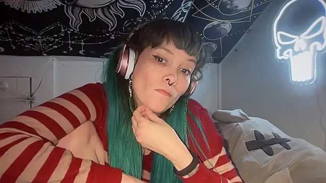 Snapshot of FRRANNKIE chatting on 01-17-25, 06:26 FRRANNKIE online show from 01-17-25, 06:26