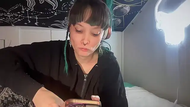 Snapshot of FRRANNKIE chatting on 01-23-25, 09:18 FRRANNKIE online show from 01-23-25, 09:18