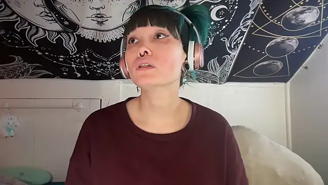 Snapshot of FRRANNKIE chatting on 01-25-25, 01:10 FRRANNKIE online show from 01-25-25, 01:10