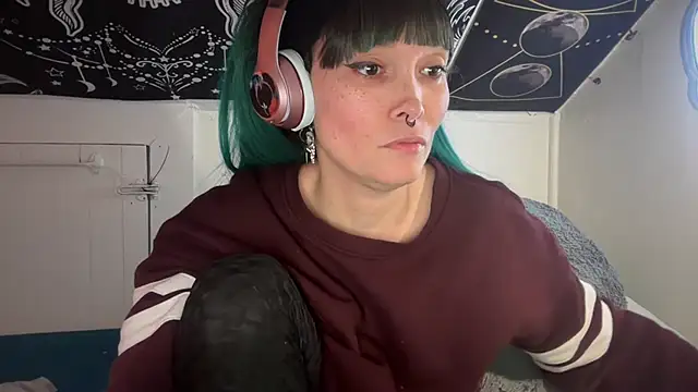 Snapshot of FRRANNKIE chatting on 01-25-25, 06:12 FRRANNKIE online show from 01-25-25, 06:12