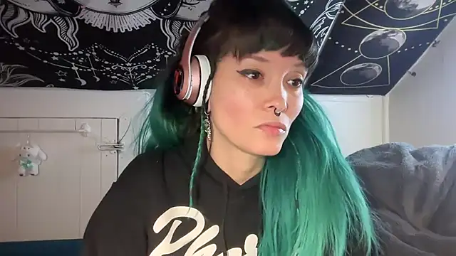 Snapshot of FRRANNKIE chatting on 01-27-25, 06:30 FRRANNKIE online show from 01-27-25, 06:30