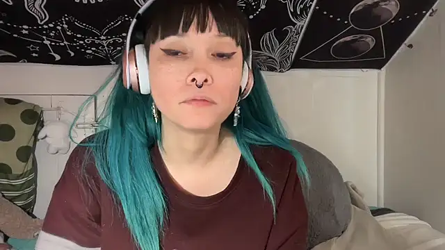 Snapshot of FRRANNKIE chatting on 02-22-25, 06:52 FRRANNKIE online show from 02-22-25, 06:52